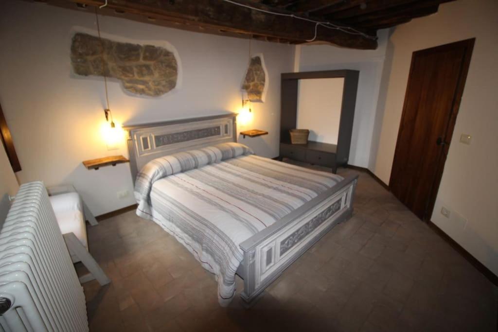 Casa Vacanze Castiglione - 4 Posti Letto Castiglione della Valle Exterior foto